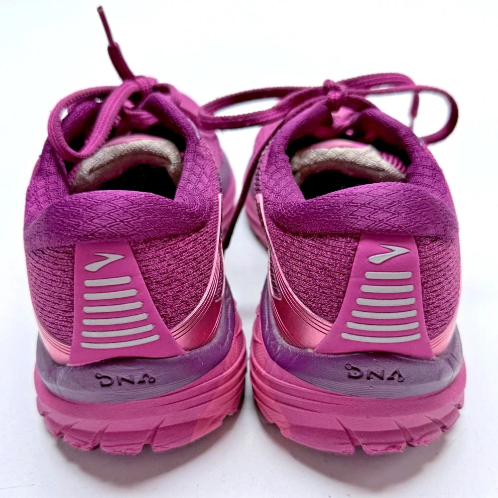 Brooks Adrenaline GTS 18 1202661B630 Running Race Shoes Womens Size 7.5